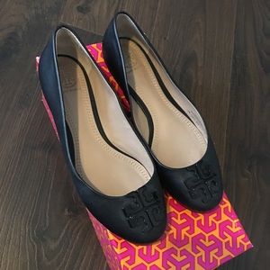 Tory burch flat